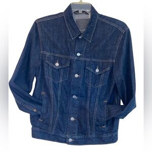 Denizen by Levi’s Denim men’s jacket. Size large GUC